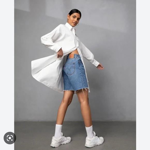 NWT Levi’s 90’s 501 Denim Blue Shorts - Picture 5 of 16